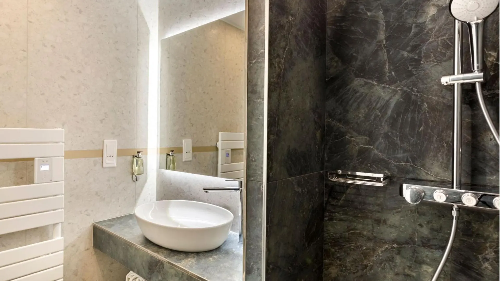 Merveil - Luxury Suite - Marais - Lenoir I Párizs Apartman