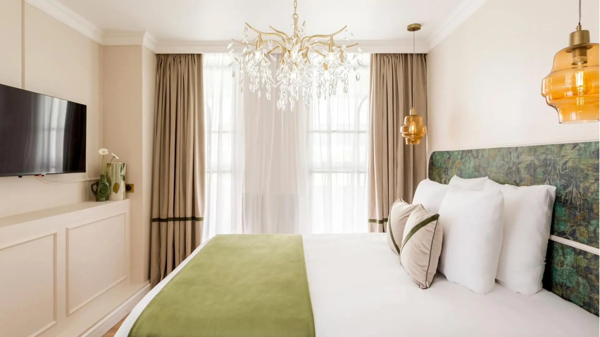 Merveil - Luxury Suite - Marais - Lenoir I Paris Apartment